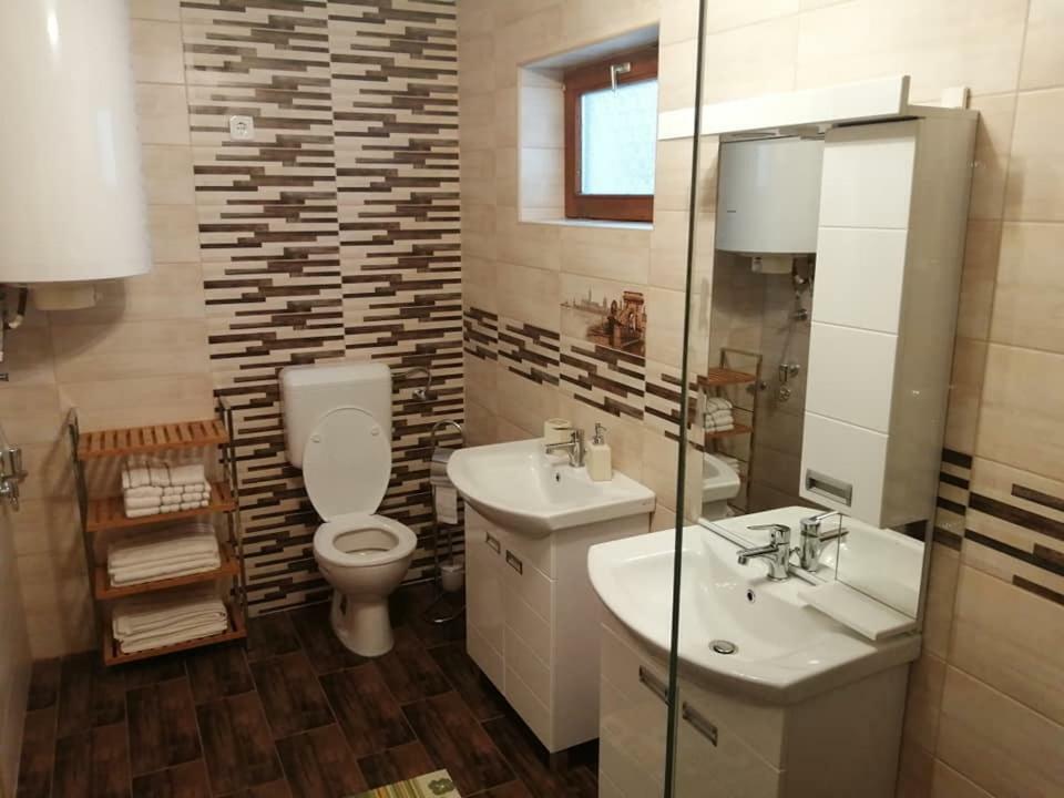 Kiscsillag Apartman Apartment Harkany Exterior photo
